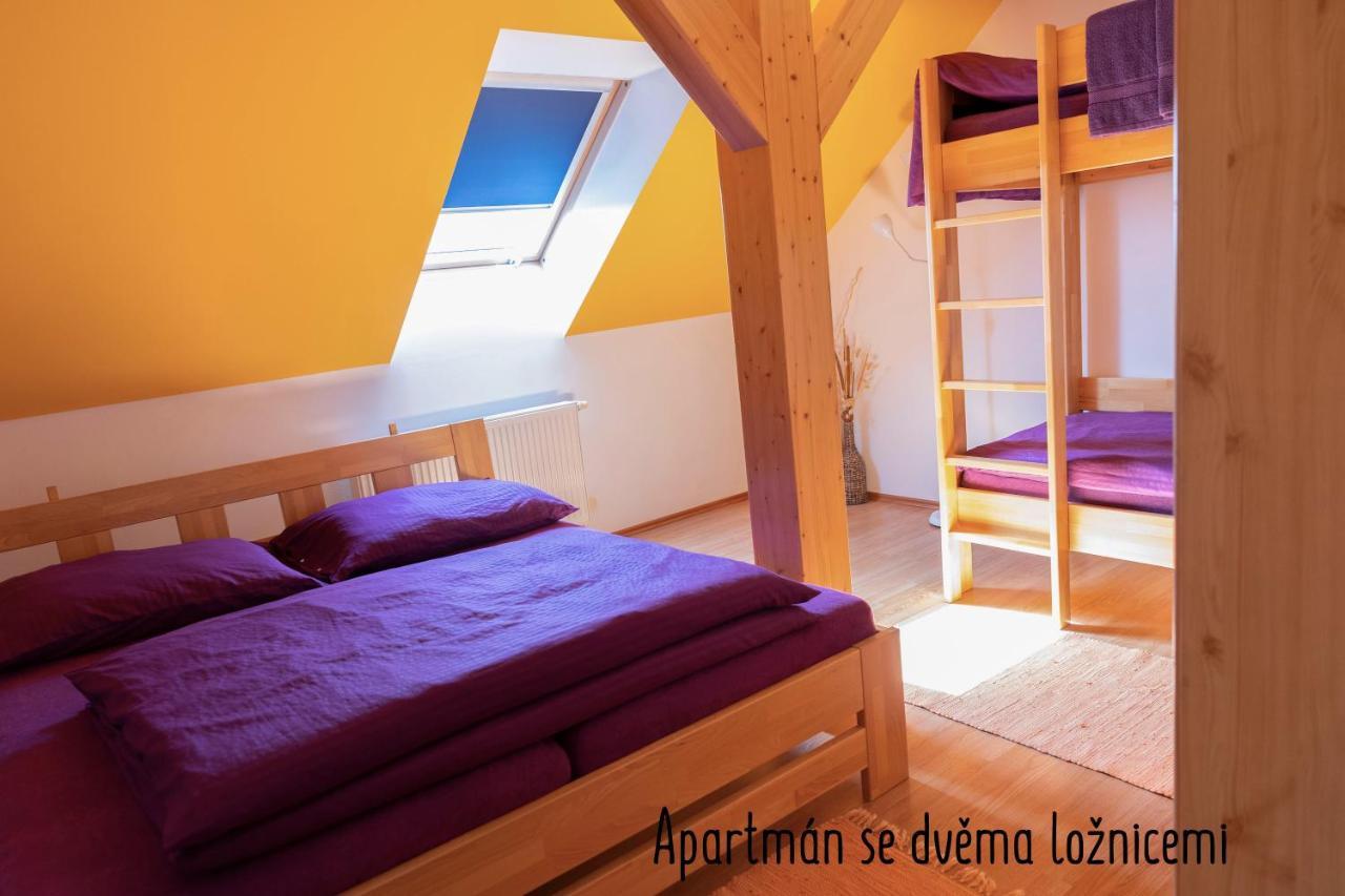 Vyprachtice L.V. Apartamento Exterior foto